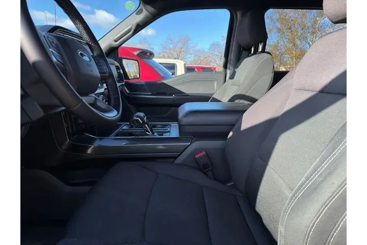 $37800 : Ford F-150 2023 4x4 XLT 4dr image 7