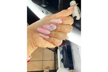 Barbería y Salón de Belleza en Los Angeles