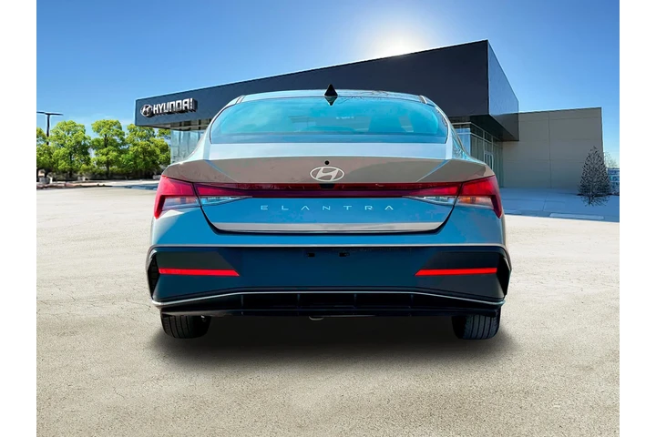 $16999 : Hyundai ELANTRA 2024 SEL 4dr image 6