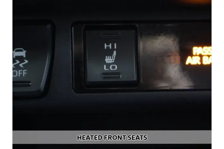 $28799 : Toyota RAV4 2023 AWD XLE 4dr image 7