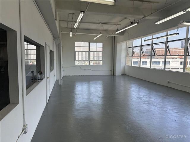 $1200 : Office/showroom (Downtown Los image 8