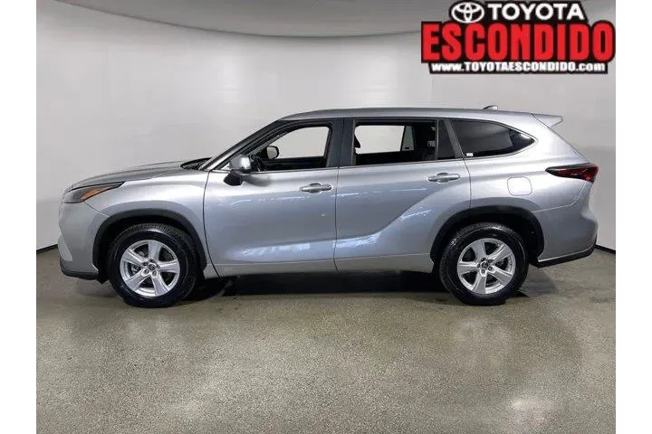 $38487 : Toyota Highlander 2025 LE 4d image 6