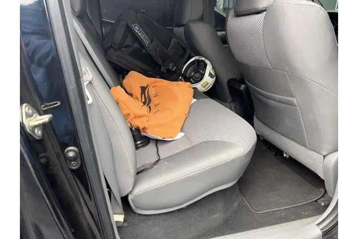 $18000 : Toyota Tacoma 2015 4x2 PreRu image 8