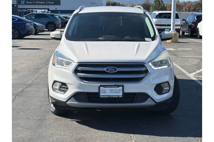 $12990 : Ford Escape 2017 Titanium 4d image 2