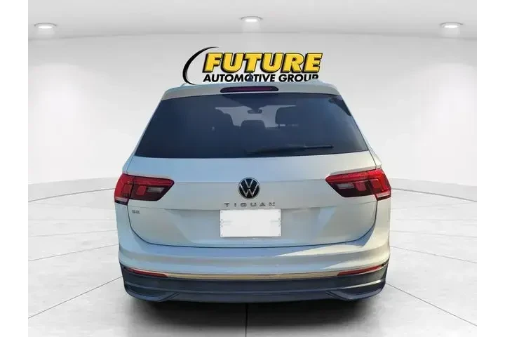$23869 : Volkswagen Tiguan 2023 SE 4d image 4