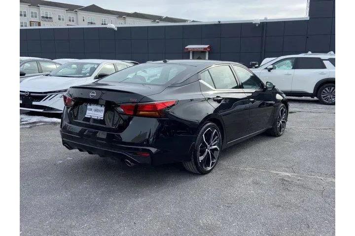 $20300 : Nissan Altima 2025 2.5 SR 4d image 4