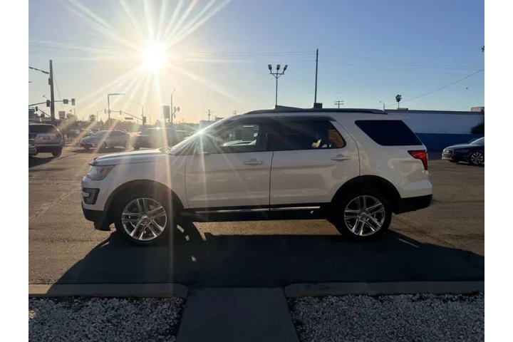 $14995 : 2016 Explorer XLT image 4