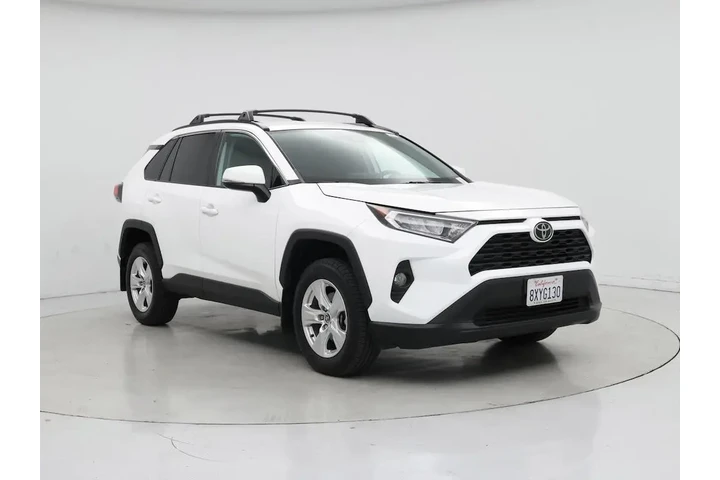 $26998 : Toyota RAV4 2021 AWD XLE 4dr image 1