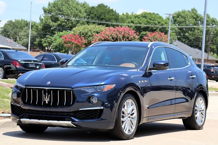 $28605 : 2019 Levante GranLusso image 5