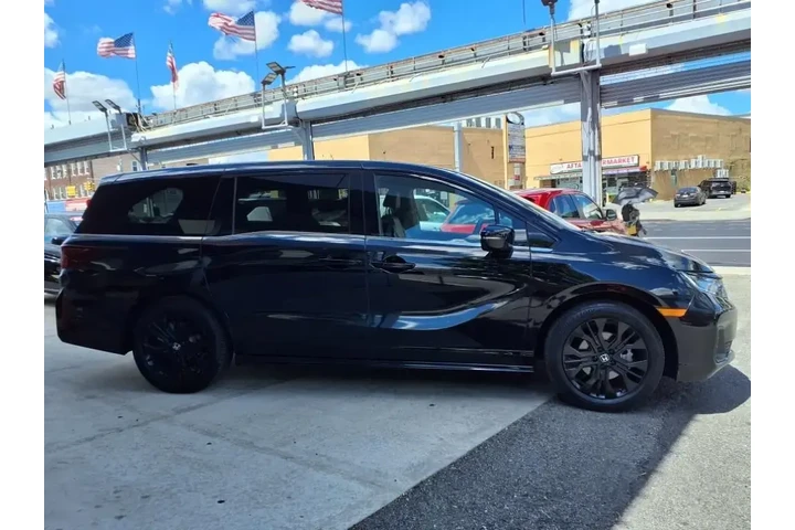 $39467 : Honda Odyssey 2025 Sport-L 4 image 8