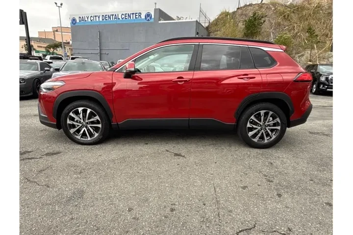 $26388 : Toyota Corolla Cross 2024 XL image 5