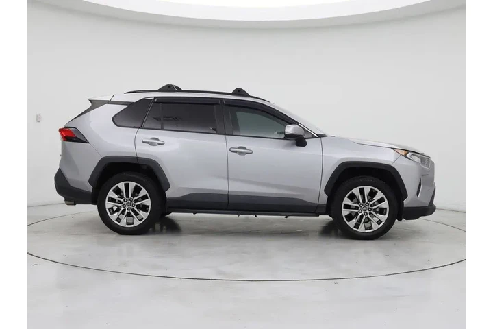 $23998 : Toyota RAV4 2019 XLE Premium image 7