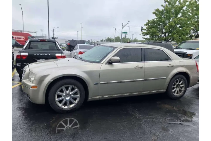 $6990 : 2008 300 Touring image 4