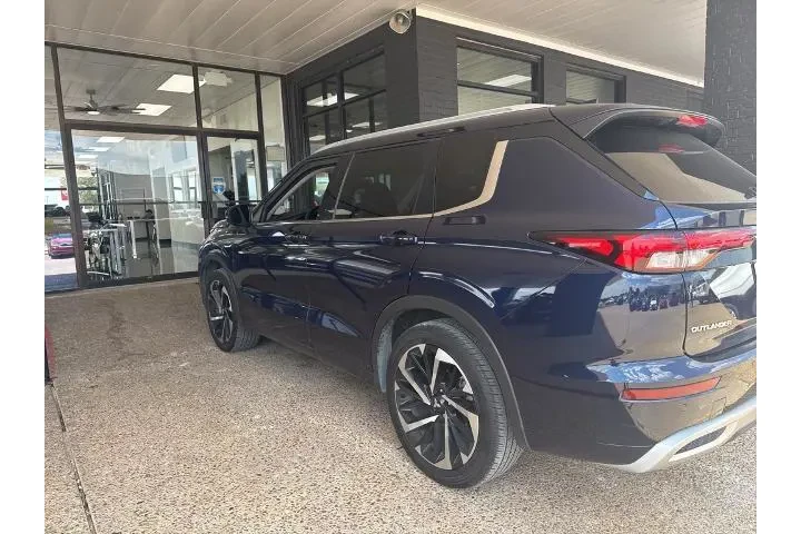 $26285 : Mitsubishi Outlander 2023 SE image 4