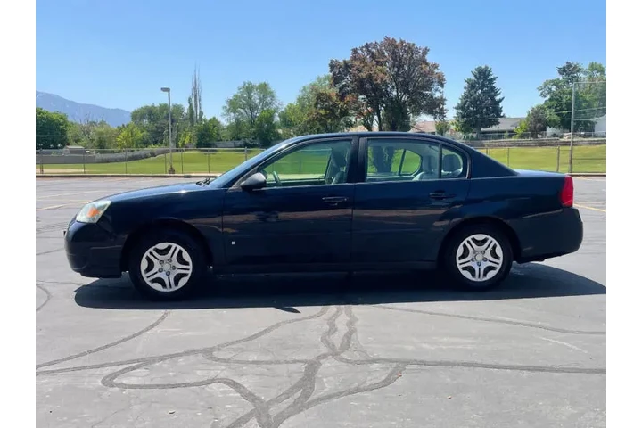 $2400 : 2006 Malibu LS image 8