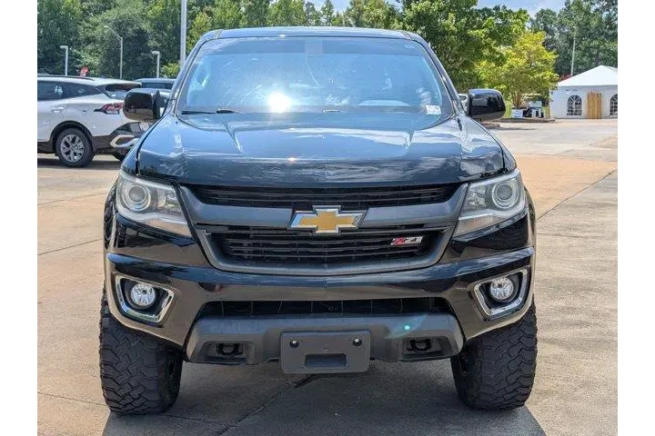 Chevrolet Colorado 2019 4x4 image 2