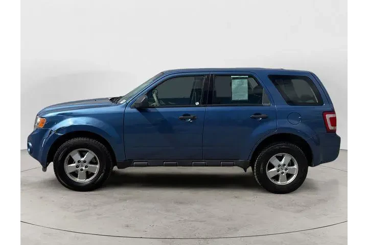 $6961 : Ford Escape 2009 AWD XLS 4dr image 2