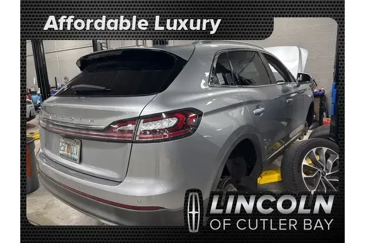 $20990 : Lincoln Nautilus 2021 Reserv image 1