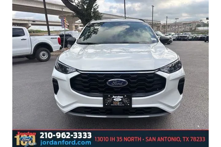 $23265 : Ford Escape 2023 ST-Line 4dr image 2