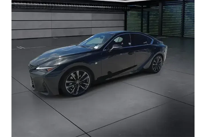 $38998 : Lexus IS 350 2024 F SPORT 4d image 4