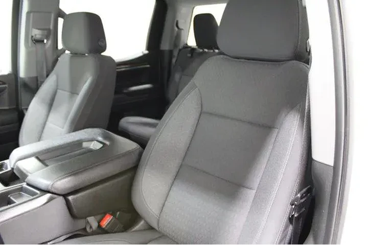 $39998 : GMC Sierra 1500 2024 4x4 SLE image 5