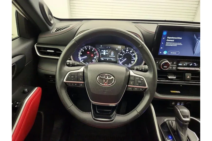 $37998 : Toyota Highlander 2023 AWD X image 10