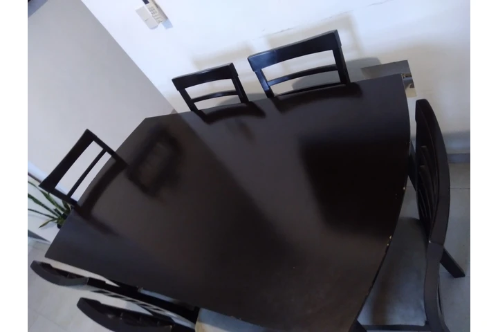 $1900 : Comedor de 6 sillas, mesa rect image 3