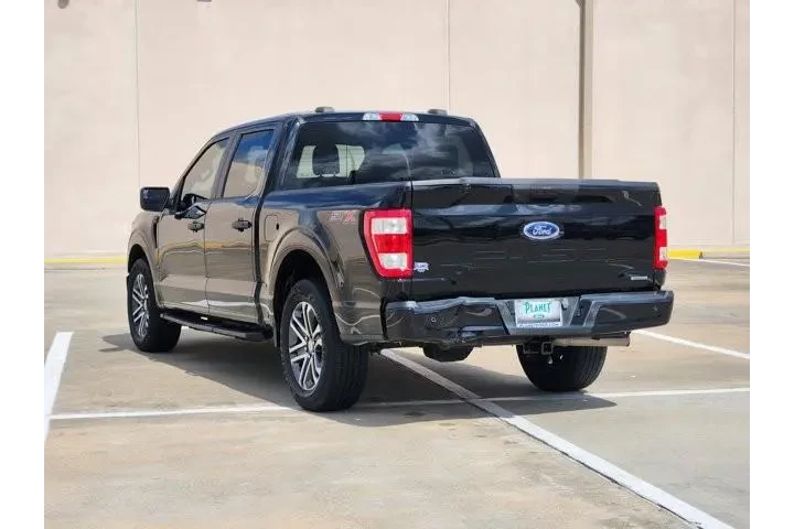 $31862 : Ford F-150 2023 4x2 XL 4dr S image 7