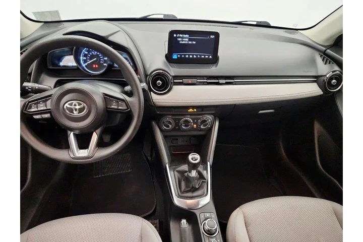 $13998 : Toyota Yaris 2019 LE 4dr Sed image 9