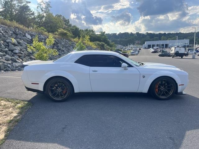 $71529 : PRE-OWNED 2020 DODGE CHALLENG image 4