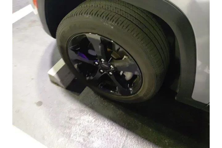 $25791 : Jeep Grand Cherokee L 2023 4 image 8