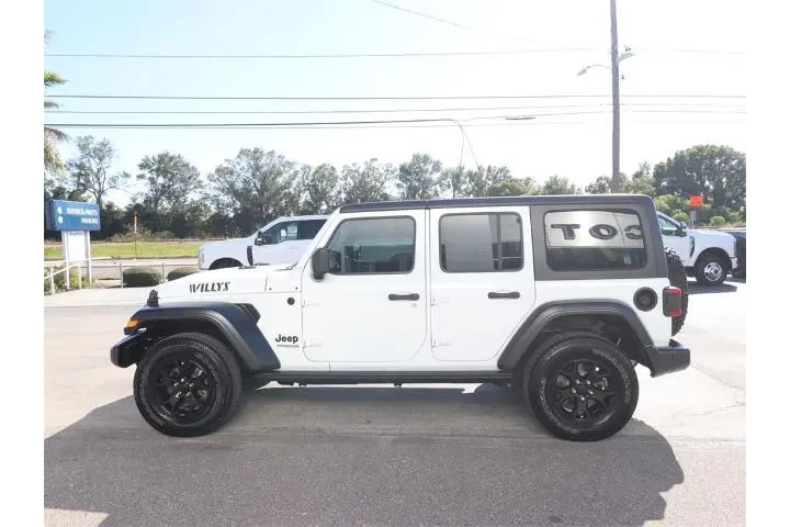$27998 : Jeep Wrangler Unlimited 2021 image 7