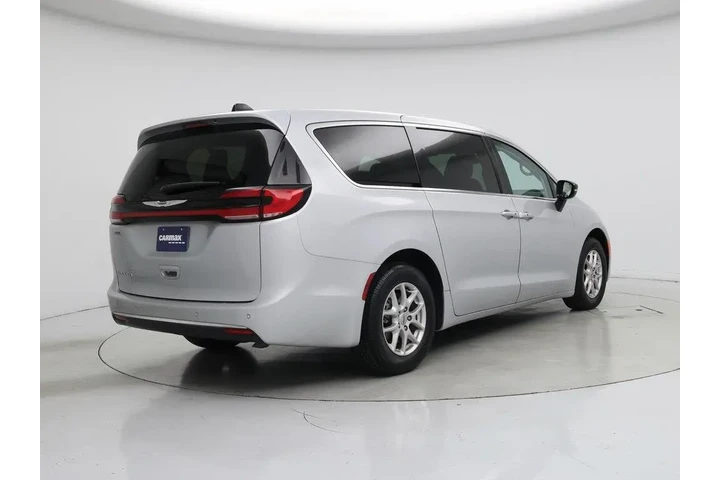 $28998 : Chrysler Pacifica 2024 Touri image 8