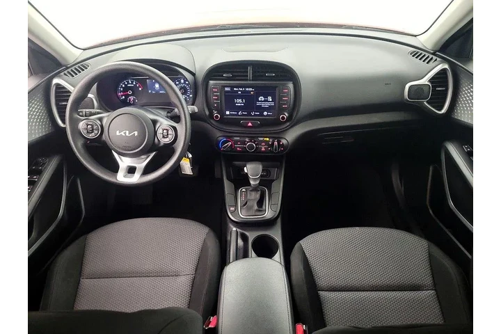 $16998 : Kia Soul 2022 LX 4dr Crossov image 9