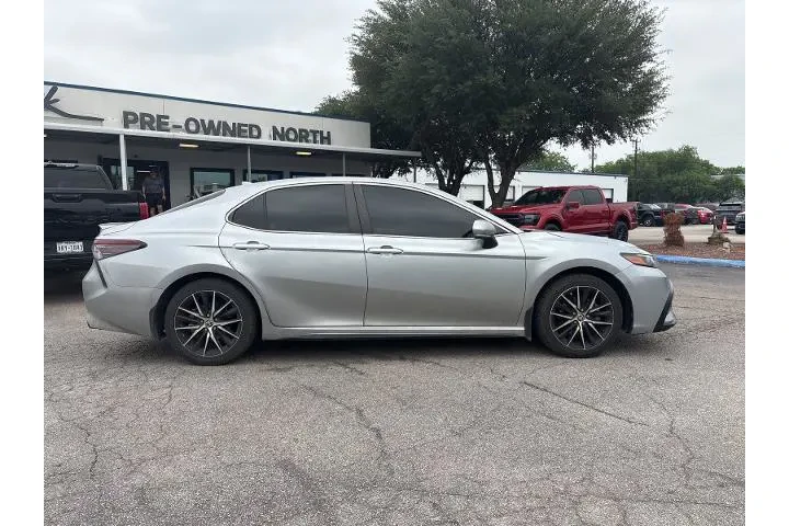 $25773 : Toyota Camry 2024 SE 4dr Sed image 2