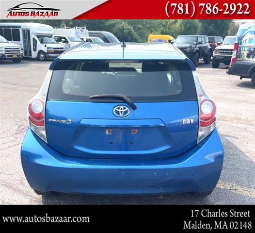 $7900 : Used 2014 Prius c 5dr HB Two image 4