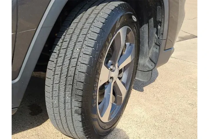 $18951 : Jeep Cherokee 2019 4x4 Limit image 8