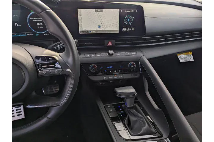 $25999 : Hyundai ELANTRA Hybrid 2025 image 10