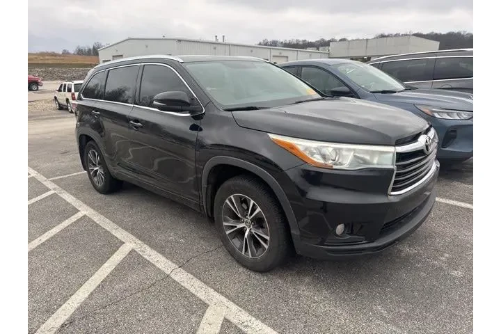 $17793 : Toyota Highlander 2016 AWD X image 1