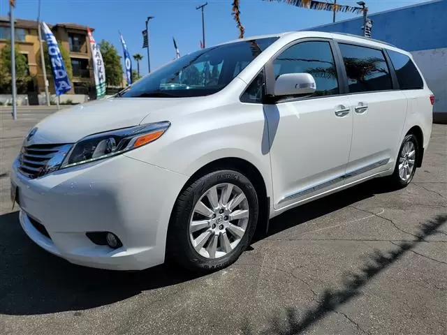 2015 TOYOTA SIENNA LIMITED image 3