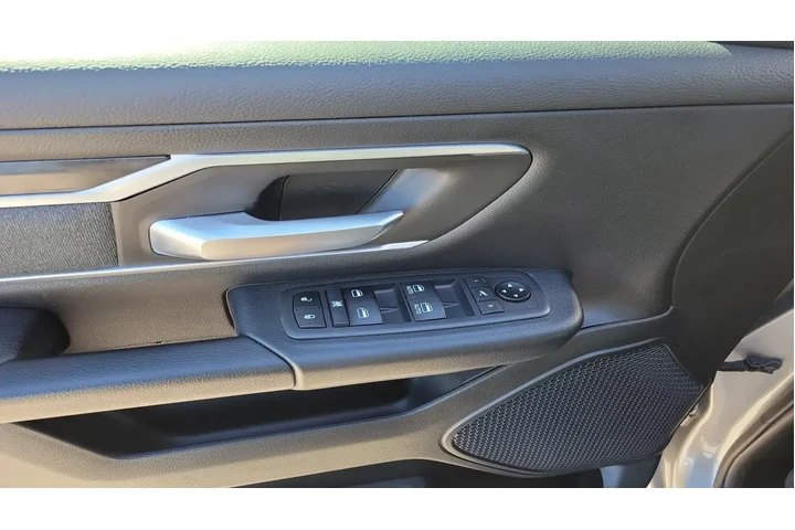 $25764 : Ram 1500 2021 4x2 Big Horn 4 image 6