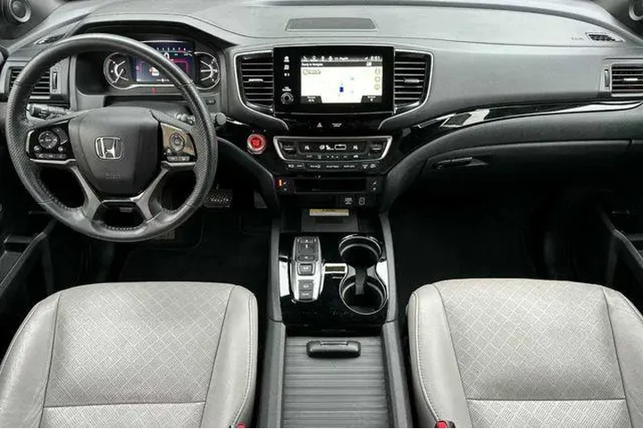 $33875 : Honda Passport 2023 AWD Elit image 5