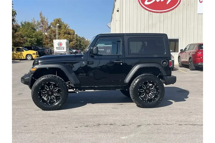 $34999 : Jeep Wrangler 2024 4x4 Sport image 2