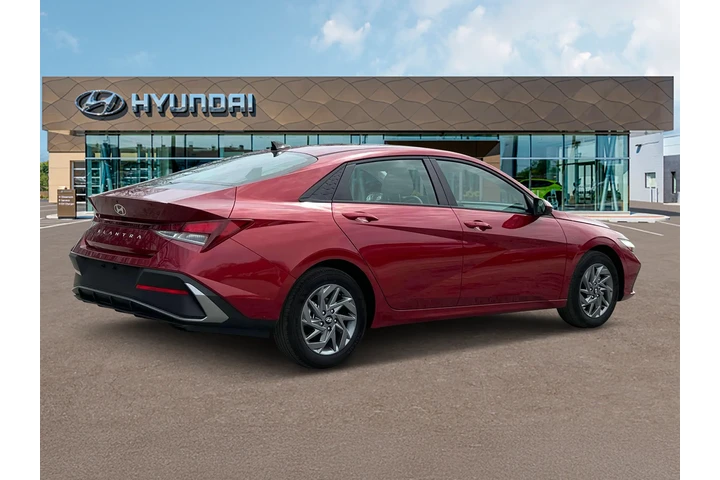 $19997 : Hyundai ELANTRA 2024 SEL 4dr image 8