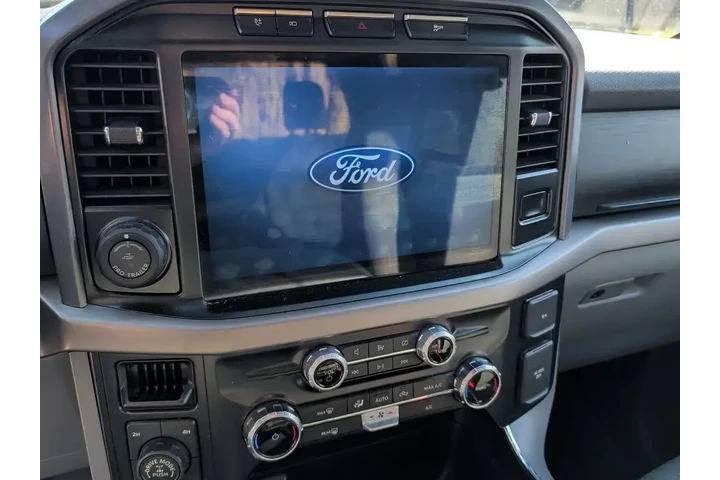 $35880 : Ford F-150 2024 4x4 XLT 4dr image 9