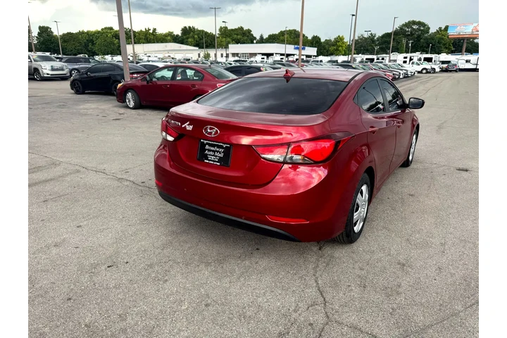 $7980 : 2016 Elantra 4dr Sdn Auto SE image 2