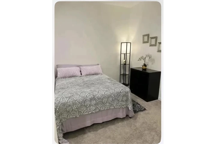 $650 : Habitación en alquiler image 2
