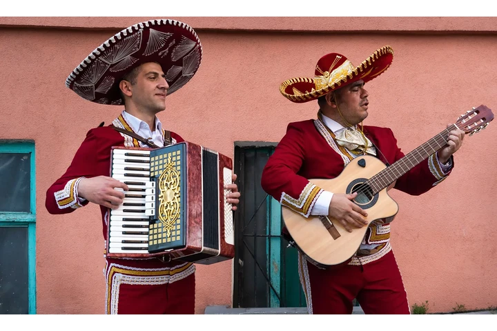 JUAN CORONA Y SU GRUPO NORTEÑO image 4