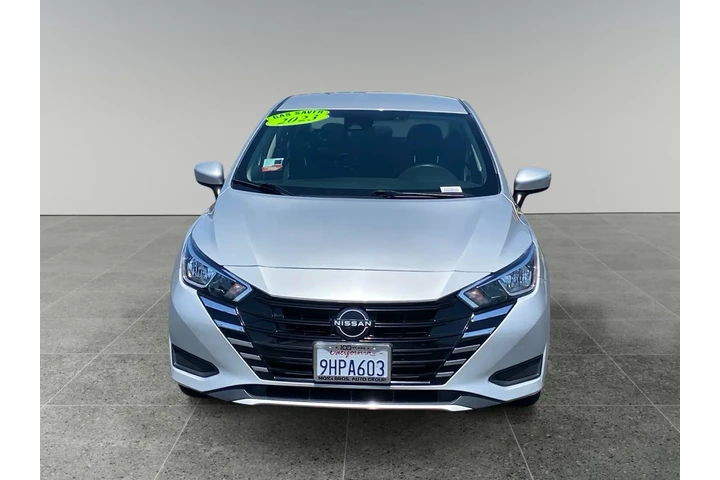 $24164 : Nissan Versa 2023 SV 4dr Sed image 8