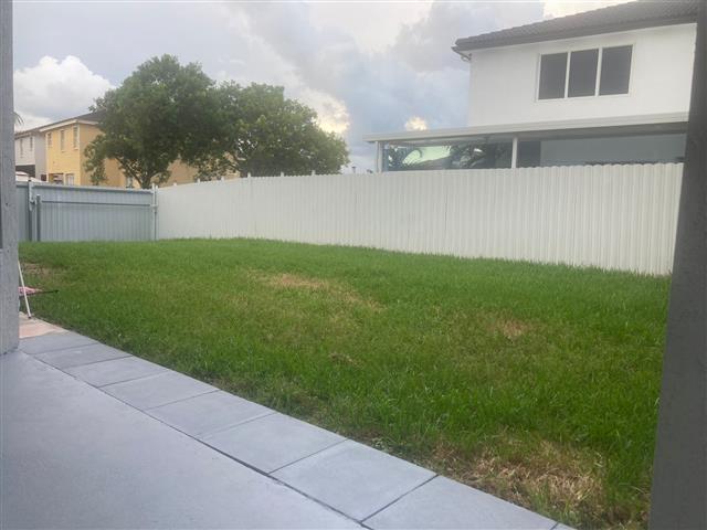 $770000 : MIAMI CUTLER BAY 11047SW 243LN image 5